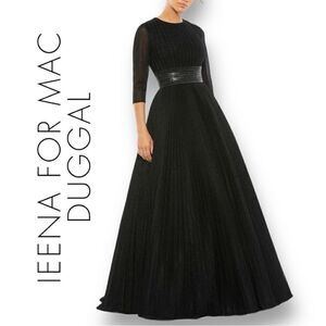 MAC DUGGAL Ieena by Mac Duggal Women’s Shimmering Pleated A-Line 3/4 Sleeve Gown